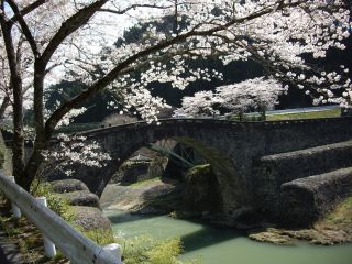 120401 䋴