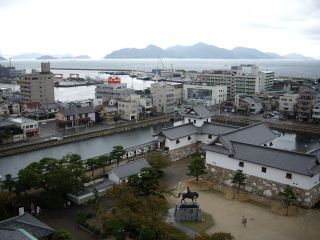 131019 今治城から